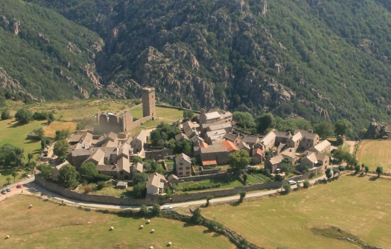 gîte de la garde Prevencheres Exterior foto